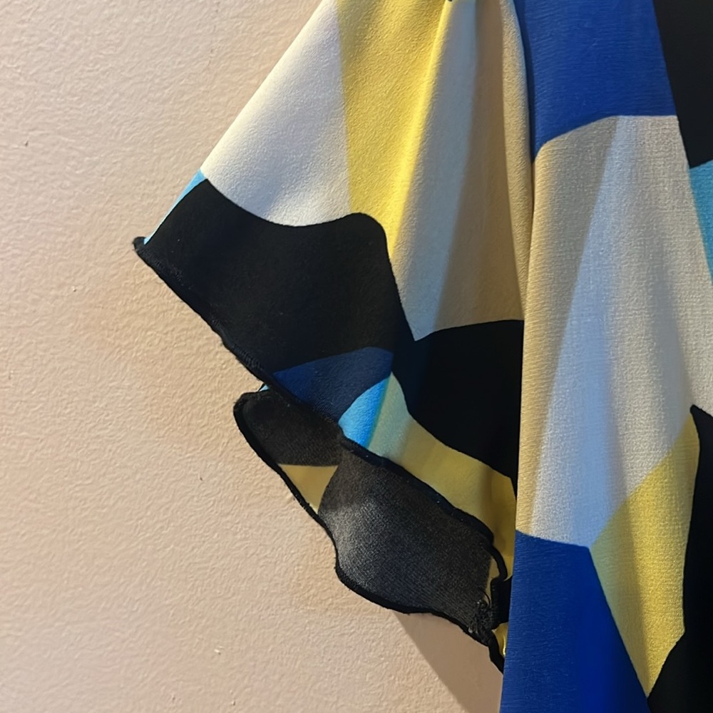 AB Studios Size Small Cap Sleeve Blouse with tie Waist Yellow/Black/Blue/Cream - Picture 4 of 5